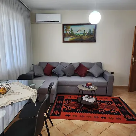 Emma's Place Τίρανα